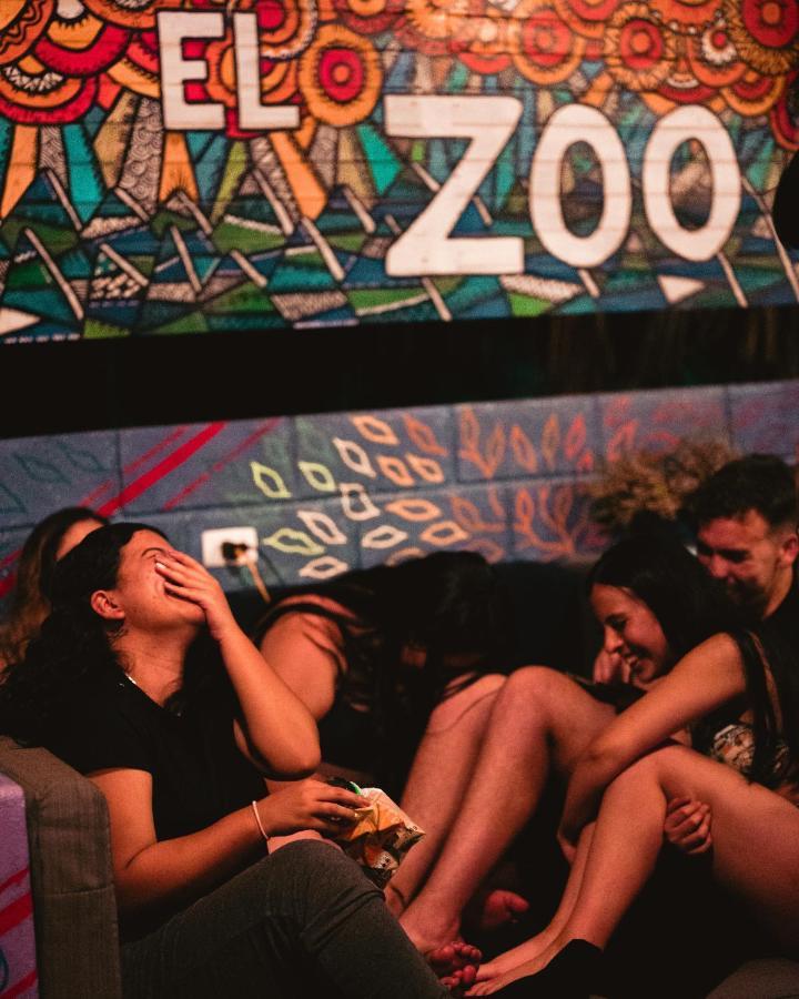 El Zoo Hostel, Bar & Pool Паломіно Екстер'єр фото